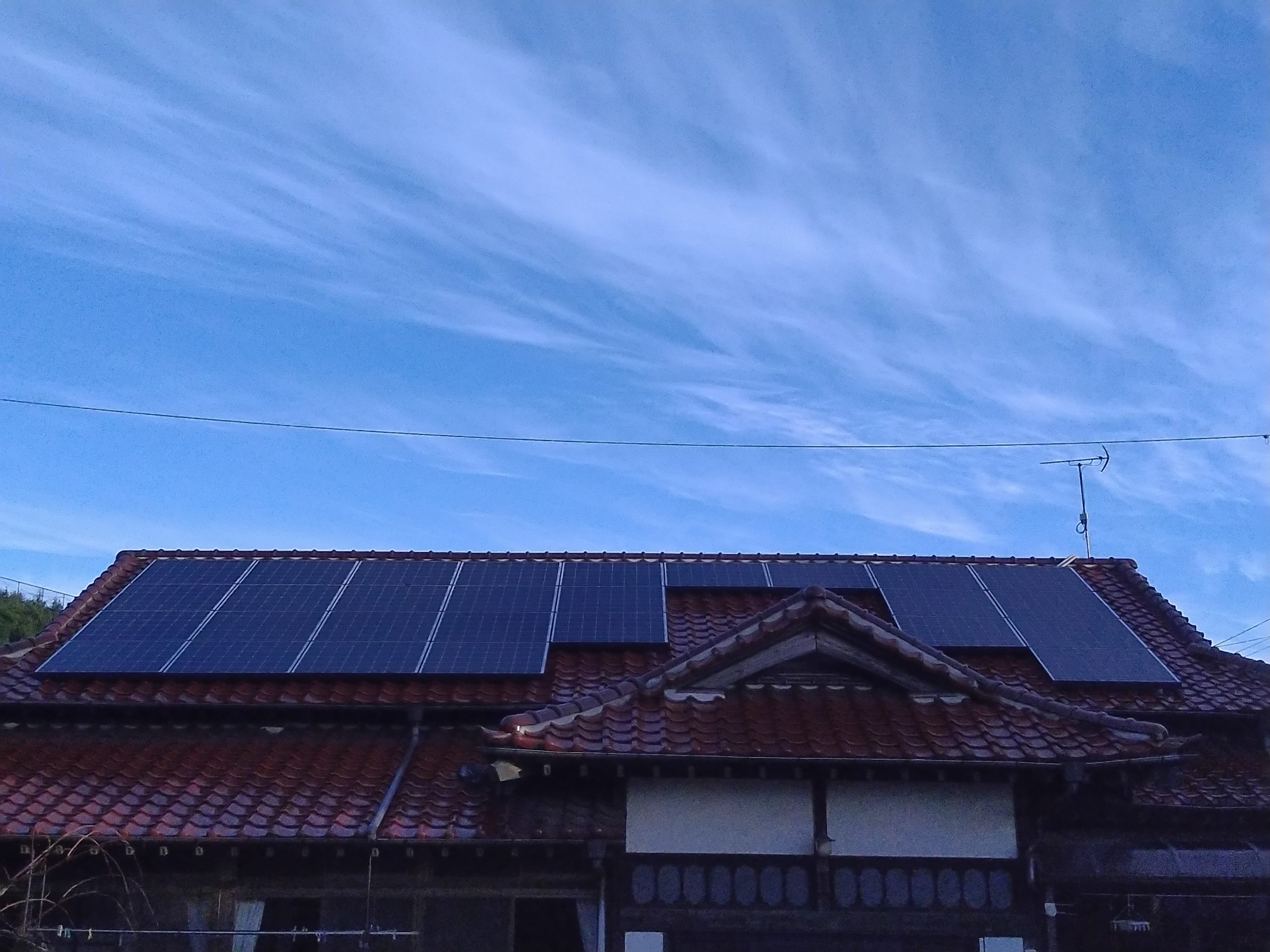 屋根＆野立て、太陽光設置。
